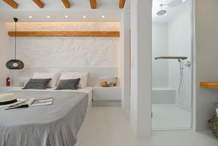 Deluxe Suite with Sea View & Hot Tub