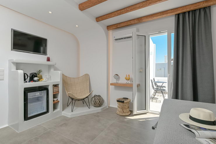 Deluxe Suite with Sea View & Hot Tub