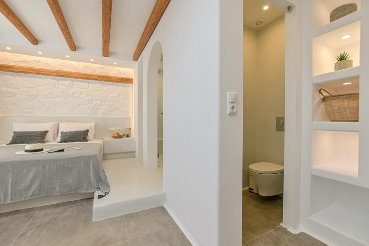 Deluxe Suite with Sea View & Hot Tub