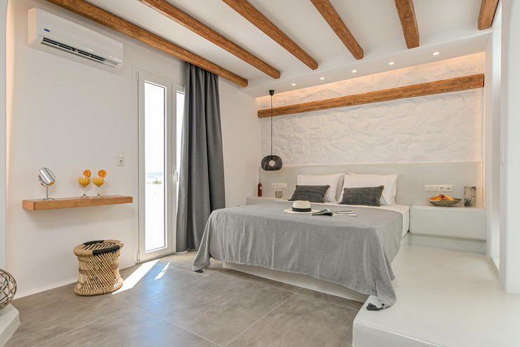 Deluxe Suite with Sea View & Hot Tub