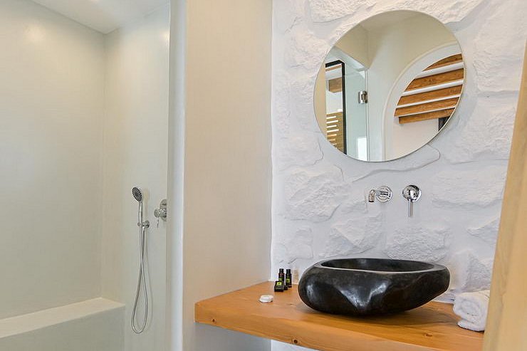 Deluxe Suite with Sea View & Hot Tub