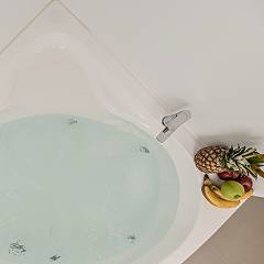 Deluxe double room with indoor hydromassage tub